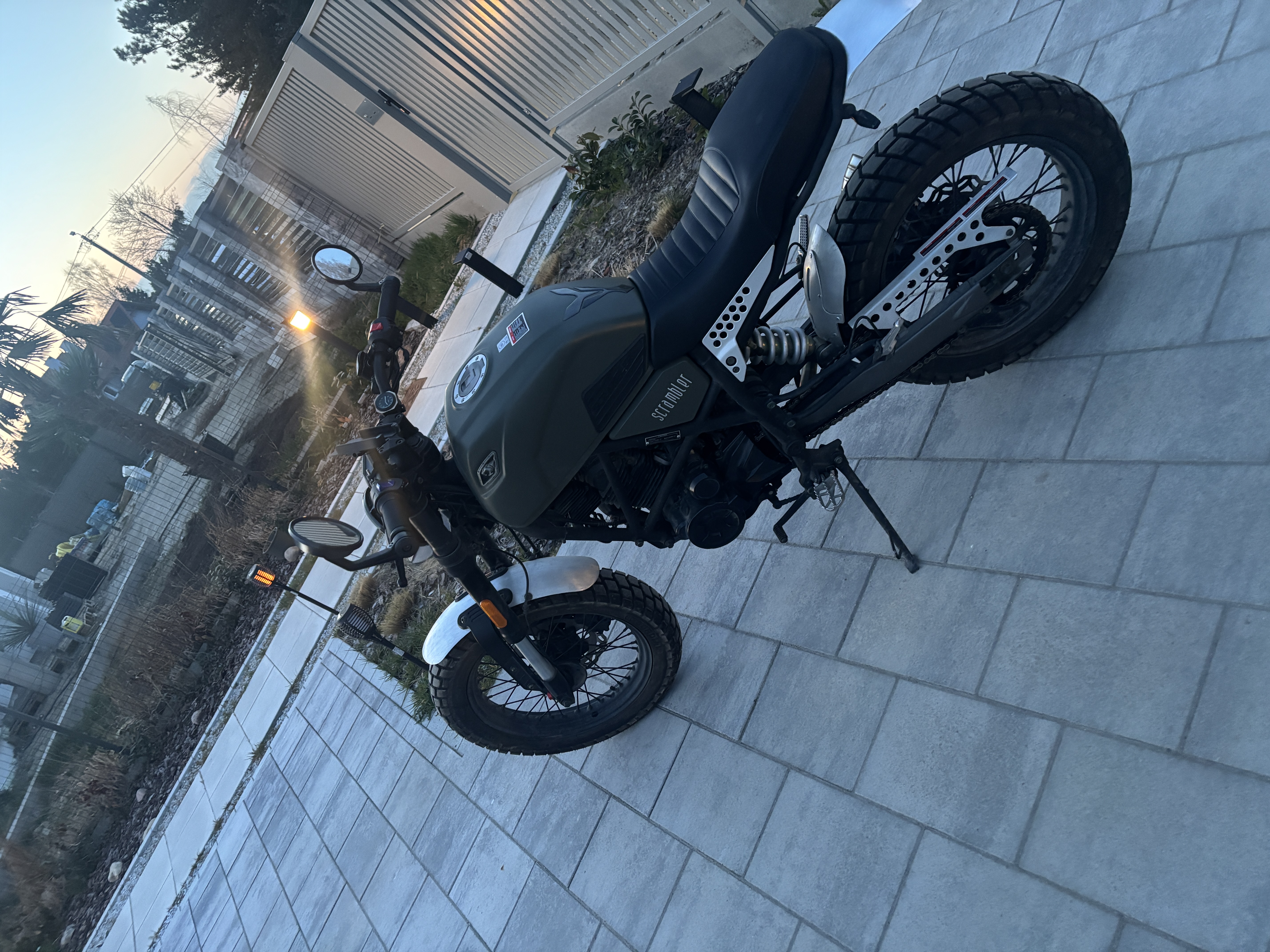 Zipp Scrambler 125